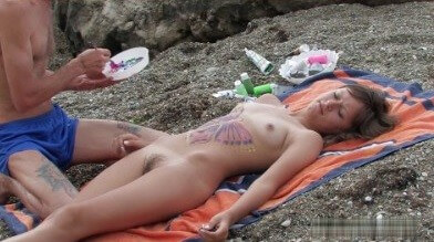 [NWoDL] Naked body art on the beach Full HD video